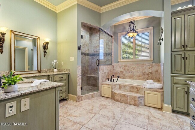 Building Photo - 100 Stone Creek
