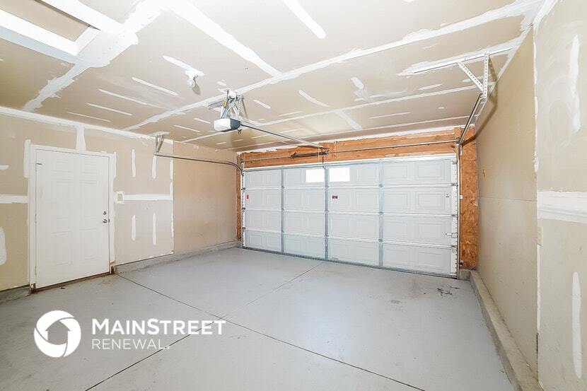 Building Photo - 5458 Fairway Forest Dr
