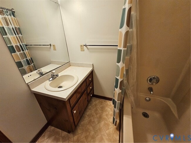 Building Photo - 7866 Wilton Rd