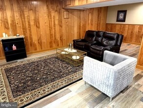 Building Photo - 7428 Mason Ln