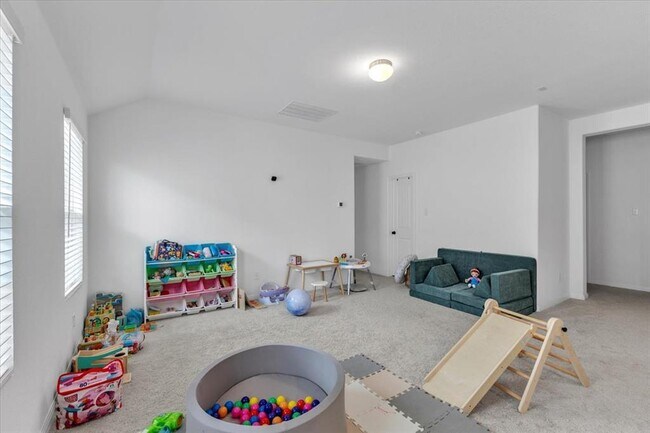 Building Photo - 17608 Penfolds Dr