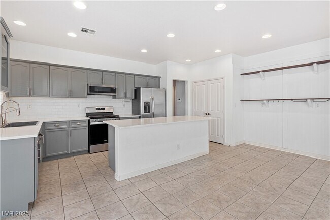 Building Photo - 9325 Dorrell Ln