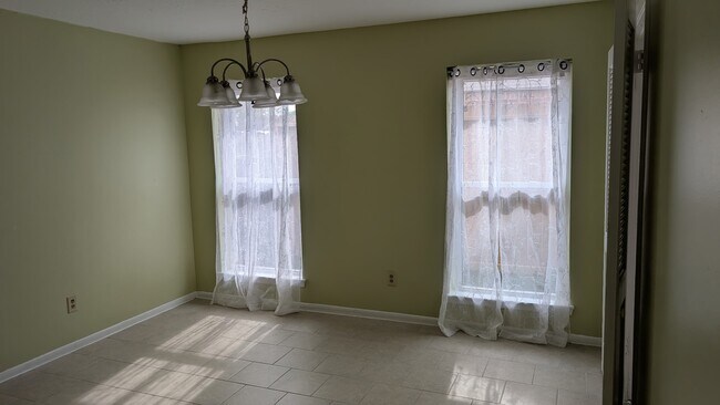 Building Photo - 7706 Winter Glen Ln