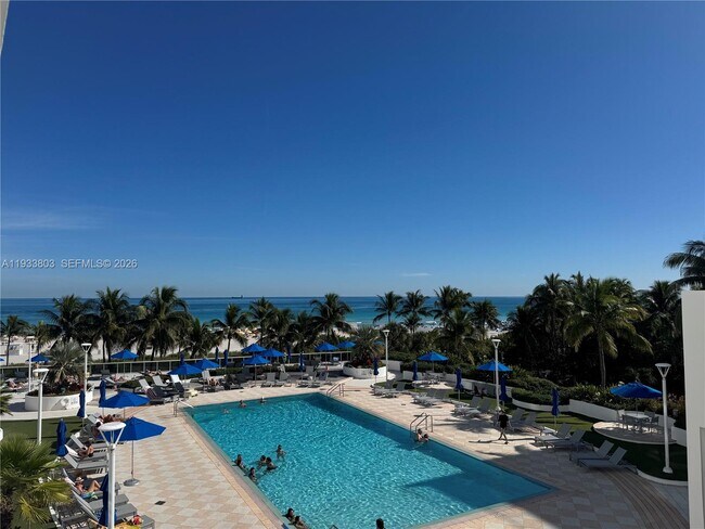 Building Photo - 100 Lincoln Rd