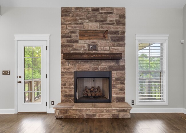 Building Photo - 1004 Chagford Dr