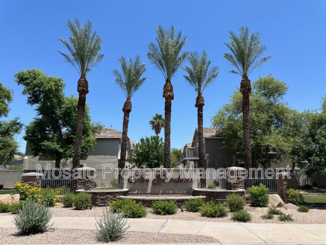 Building Photo - 1328 S Sabino Dr