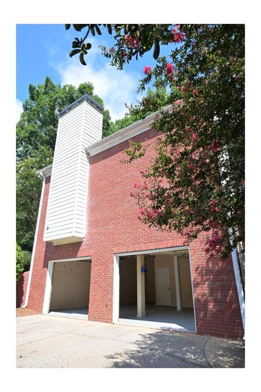 Building Photo - 3885 Waterford Dr