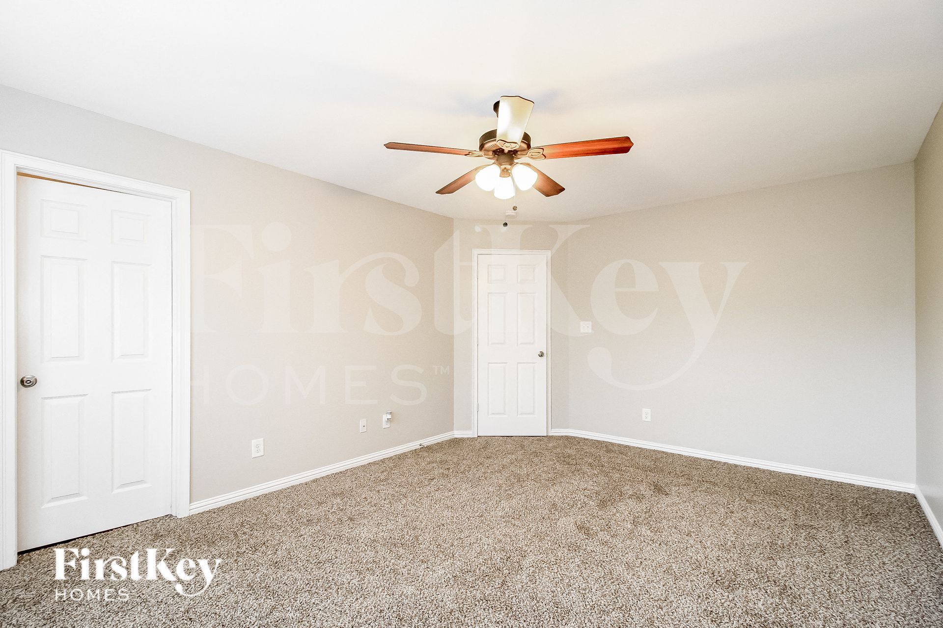 Building Photo - 4300 Oak Pointe Dr