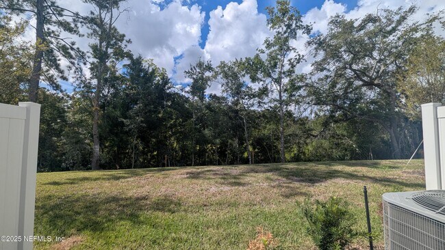 Building Photo - 559 Holly Lks Dr