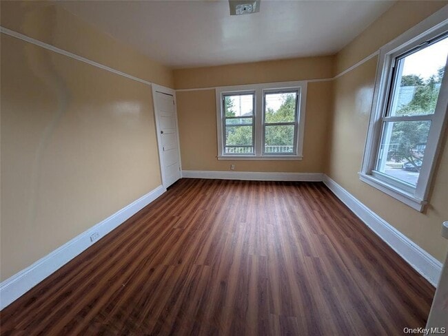 Building Photo - 257-15 148th Ave