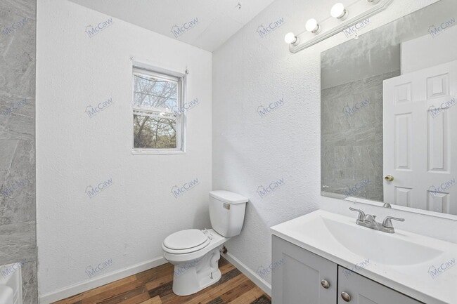 Building Photo - 6921 Greenlee St