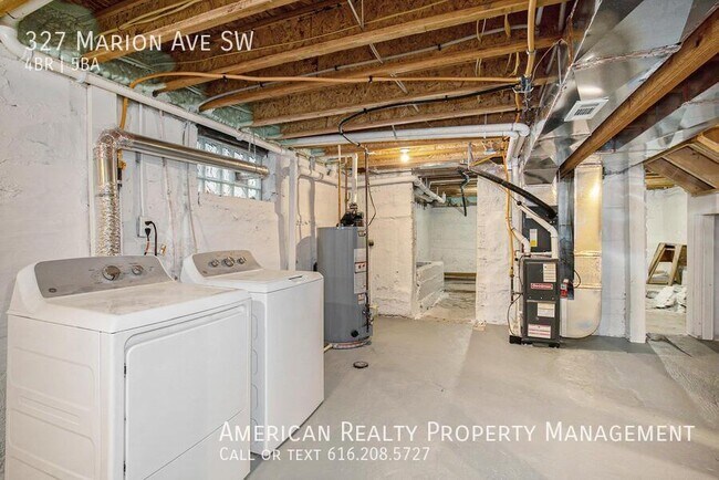 Building Photo - 327 Marion Ave SW