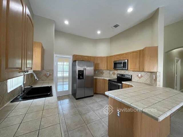 Building Photo - 14841 SW 32nd Ln
