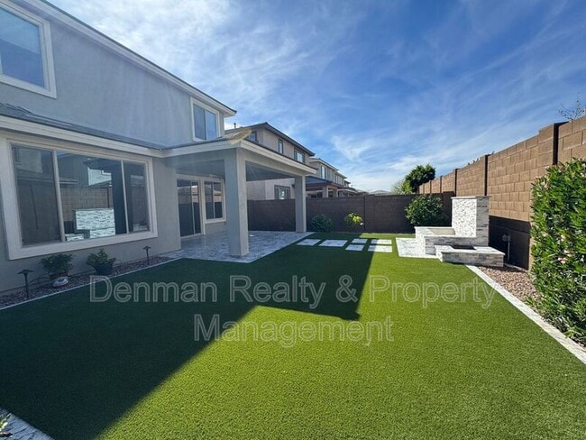 Building Photo - 3540 E Tina Dr