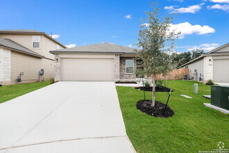 Building Photo - 3912 Claystone Canyon