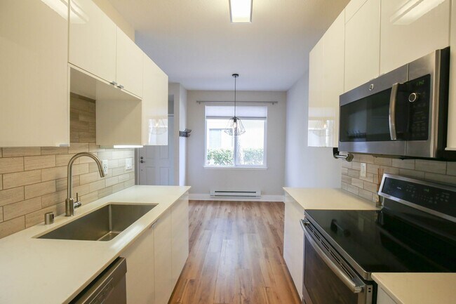 Building Photo - 155 Schooner Ct