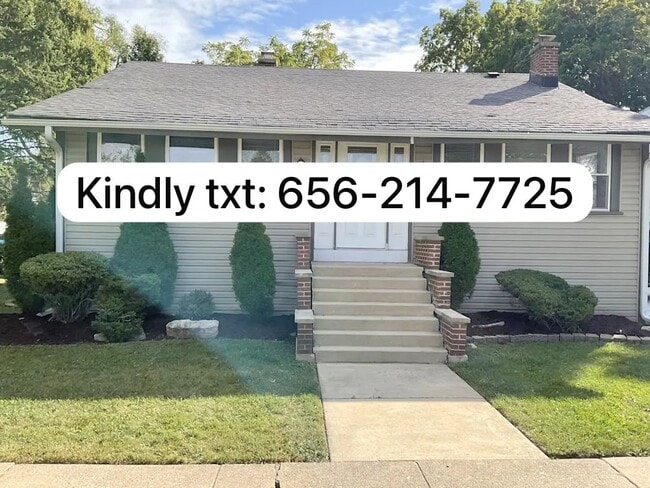 Primary Photo - 1301 White St