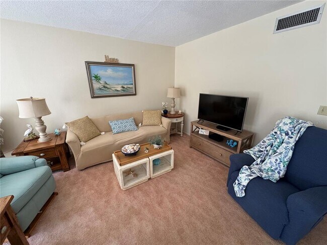 Building Photo - 17 Quails Run Blvd