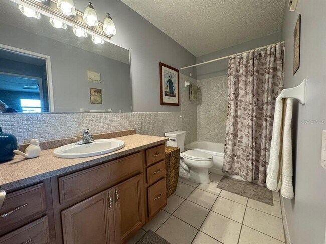 Building Photo - 3128 59th St S