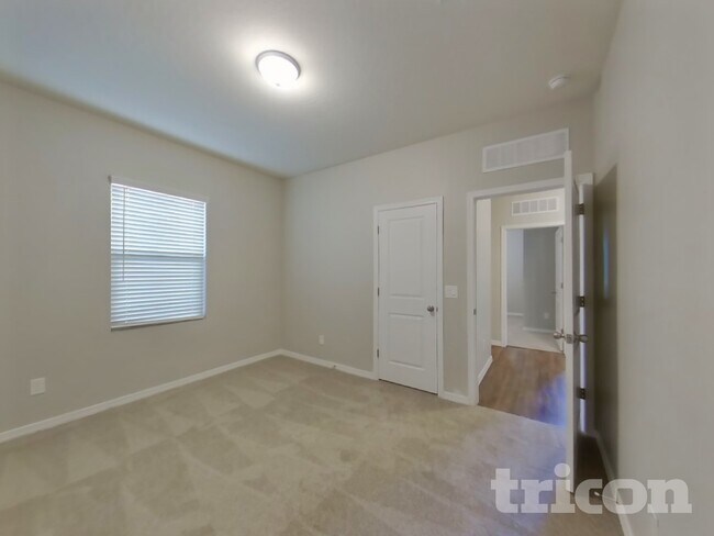 Building Photo - 33598 N Draba Ln