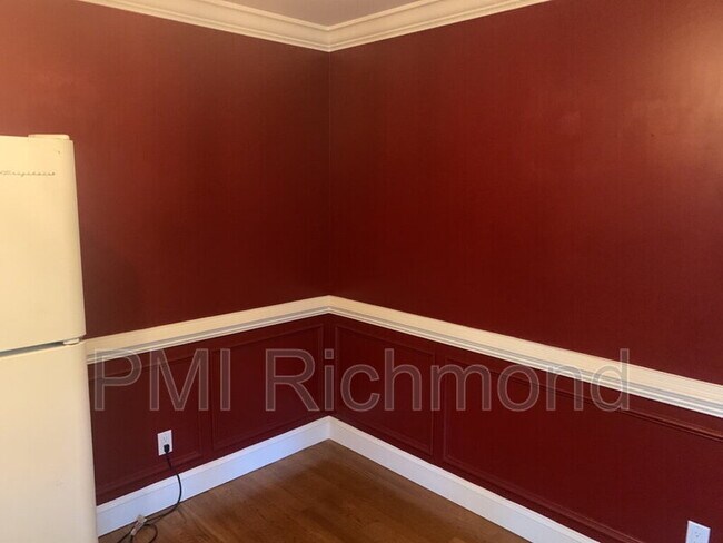 Building Photo - 11418 Hardwood Dr