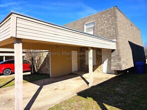 Building Photo - 1707 Beaumont Dr