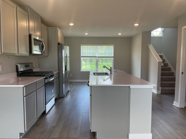 Building Photo - 12549 Guadalcanal Cir