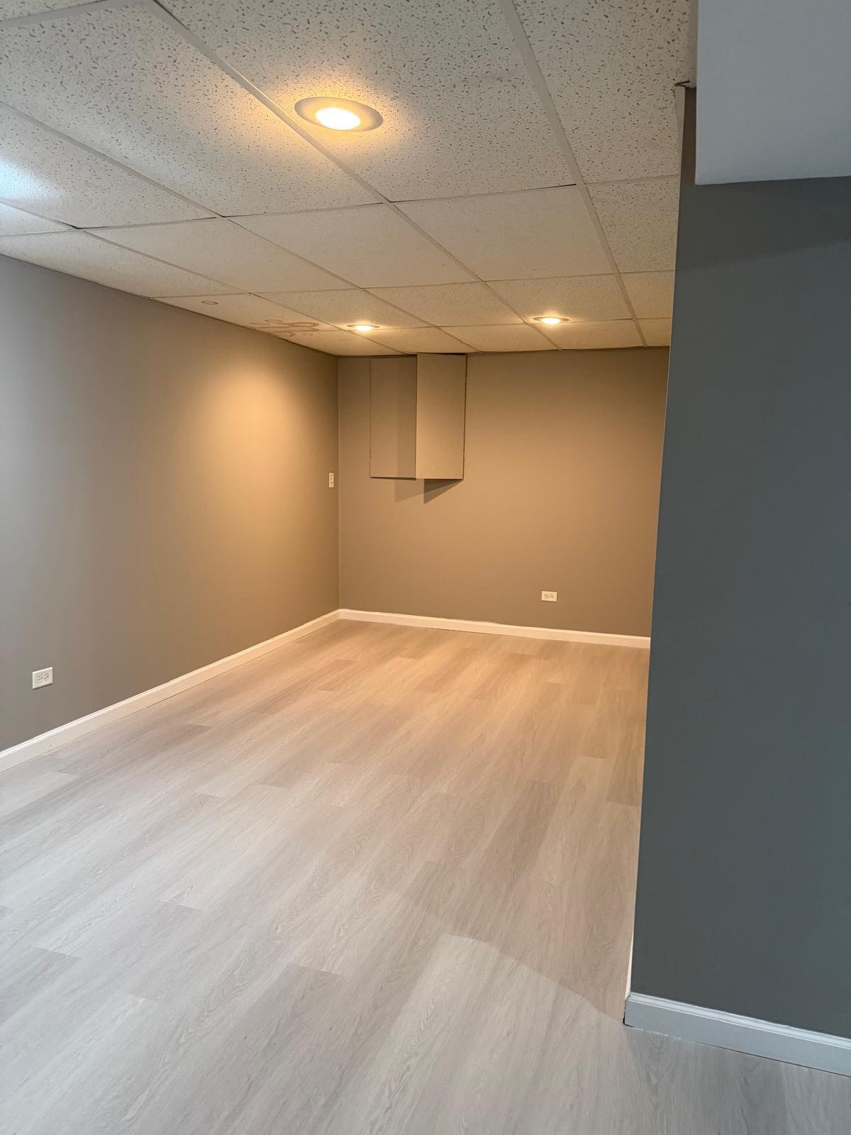 Building Photo - 3713 Edgebrook Ct