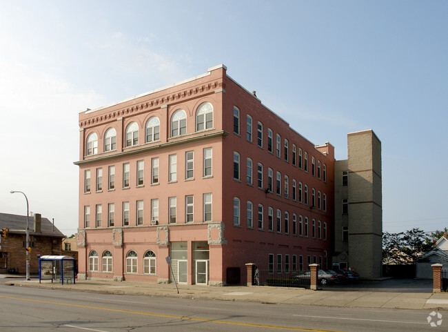 Christine Apartments - 526 Niagara St Buffalo NY 14201 | Apartment Finder