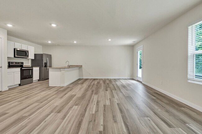 Building Photo - 627 Fox Den Cir