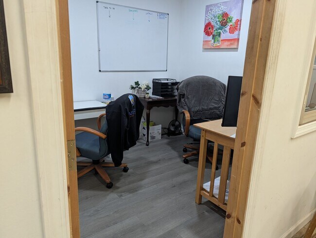 Building Photo - 1500 Wilson Ave