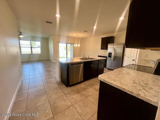 Building Photo - 428 Coyote Dr