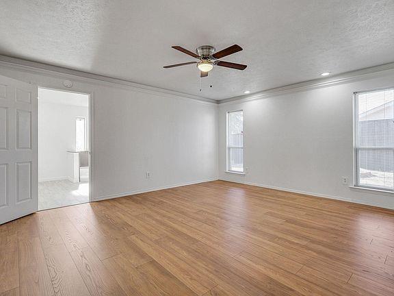 Building Photo - 1710 Hanover Dr