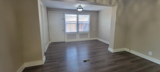 Building Photo - 8490 S 1330 E