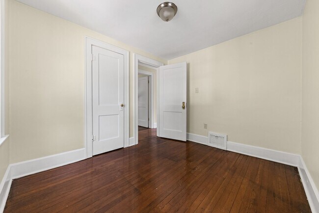Building Photo - Classic Goodyear Heights Colonial — Hardwo...