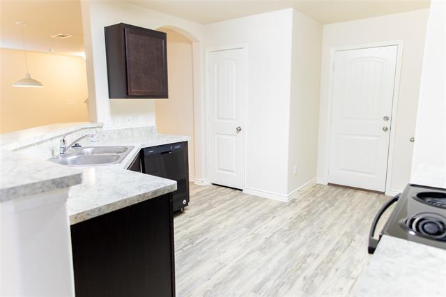 Building Photo - 3526 Apple Valley Way