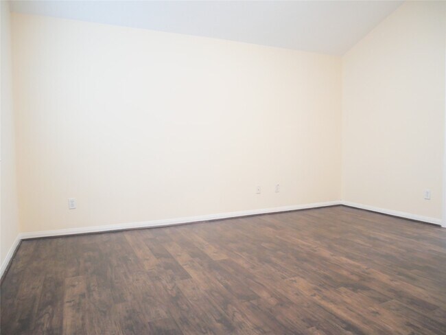Building Photo - 2311 Flint Brook Ct