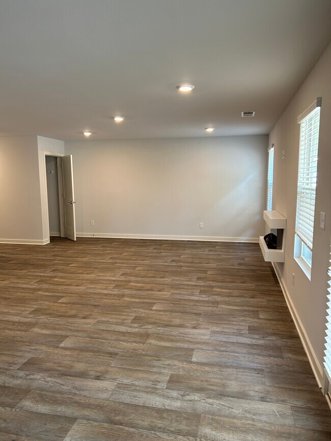 Looking at the living room from the dining area. - 226 River Meadow Dr