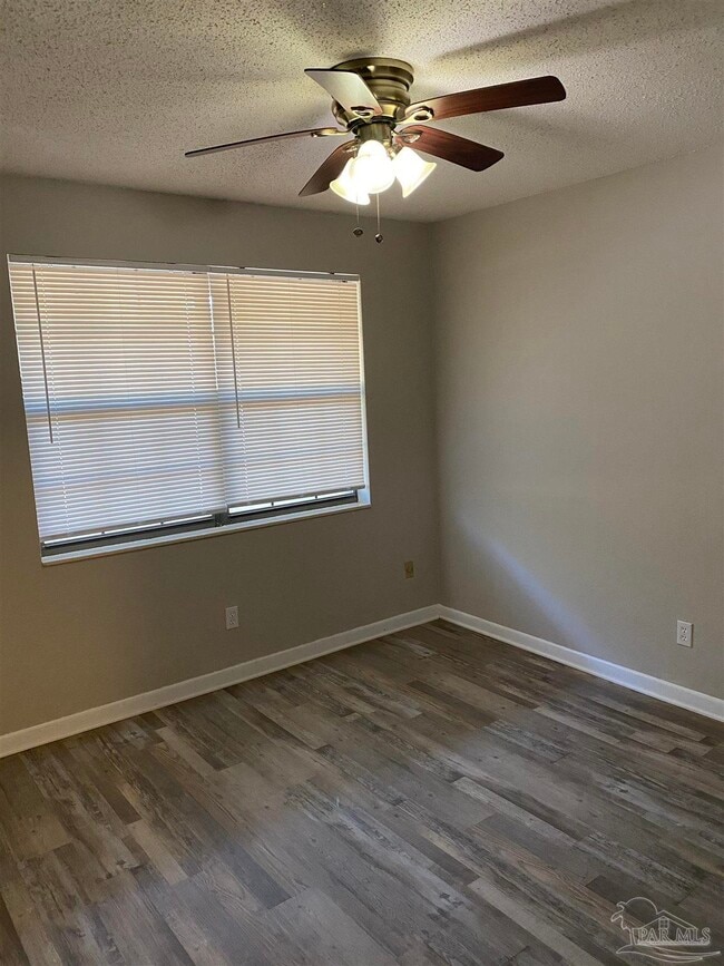 Building Photo - 6005 Muldoon Rd