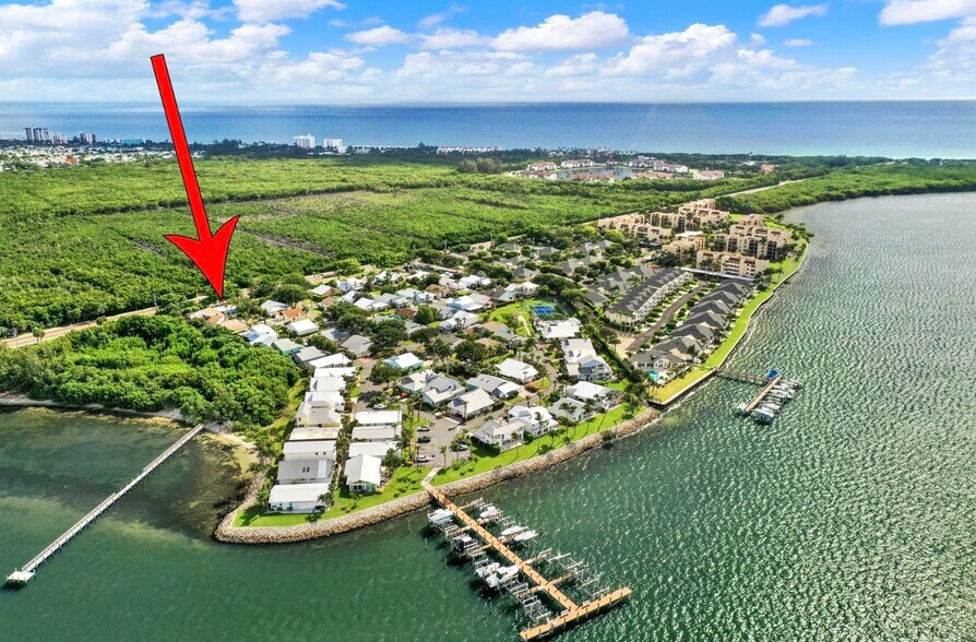 Building Photo - 4160 NE Breakwater Dr