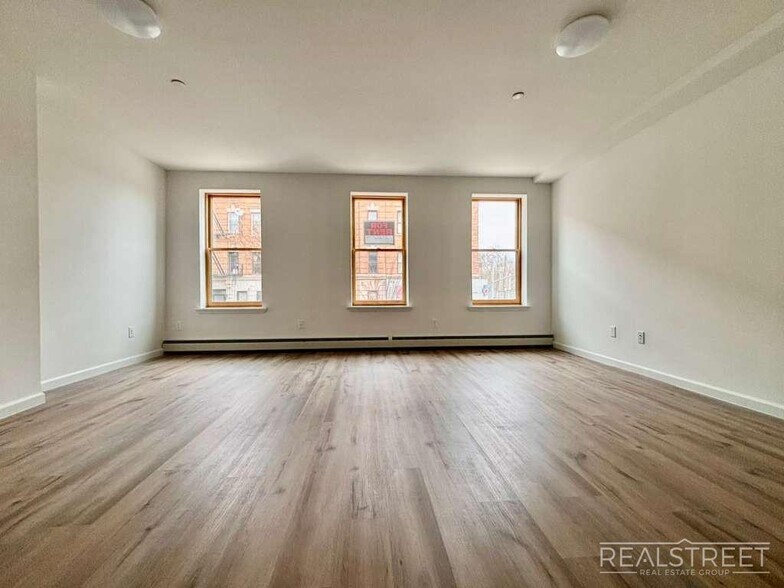 Building Photo - Malcolm X