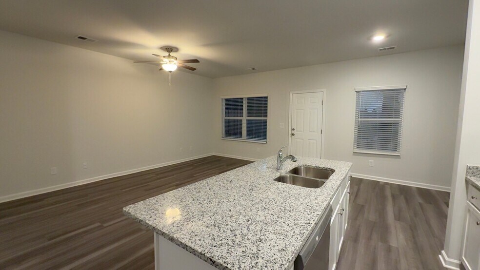 Building Photo - 124 Brexley Dr