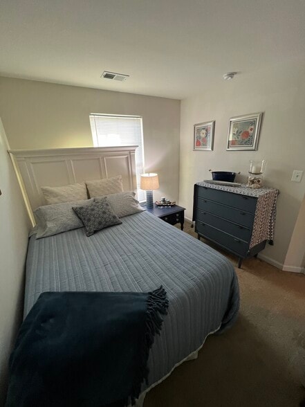 Queen bed in third room - 2172 Whispering Hollow Ln