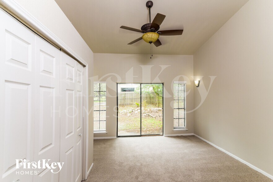 Building Photo - 303 Mountain Echo