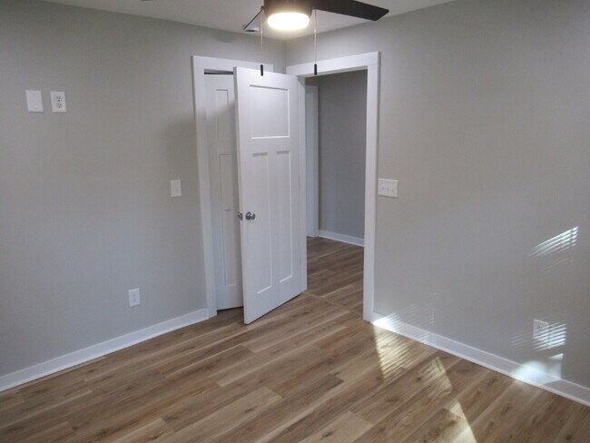 Building Photo - Spacious, Move-In Ready Rental with Modern Updates on the West Side of Lincolnton!