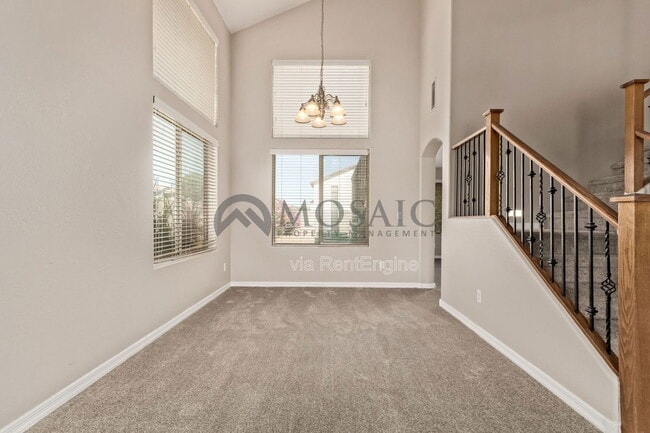 Building Photo - 2242 W Green Tree Dr