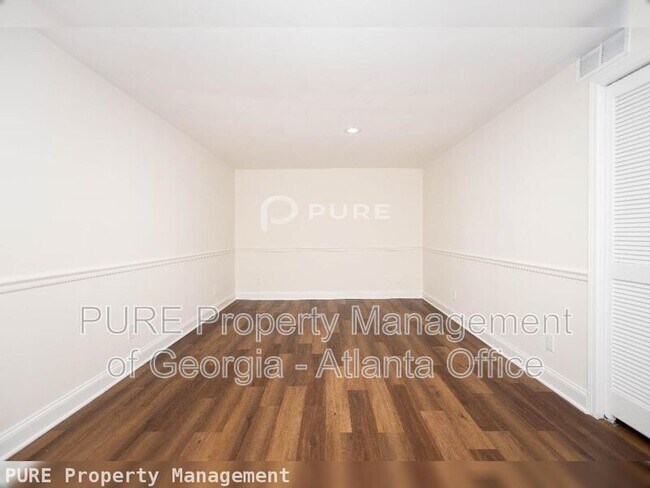 Building Photo - 1138 Gerald Pl SW