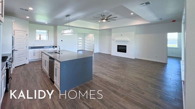 Building Photo - 20400 Antler Farms Dr