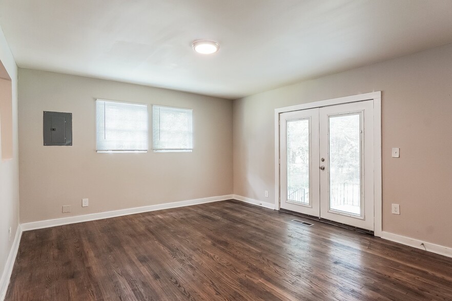 Building Photo - 7020 1st Ave S