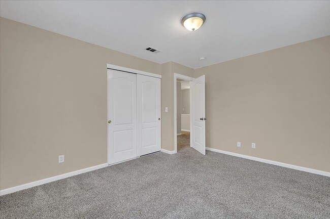 Building Photo - 1072 Grand Ave